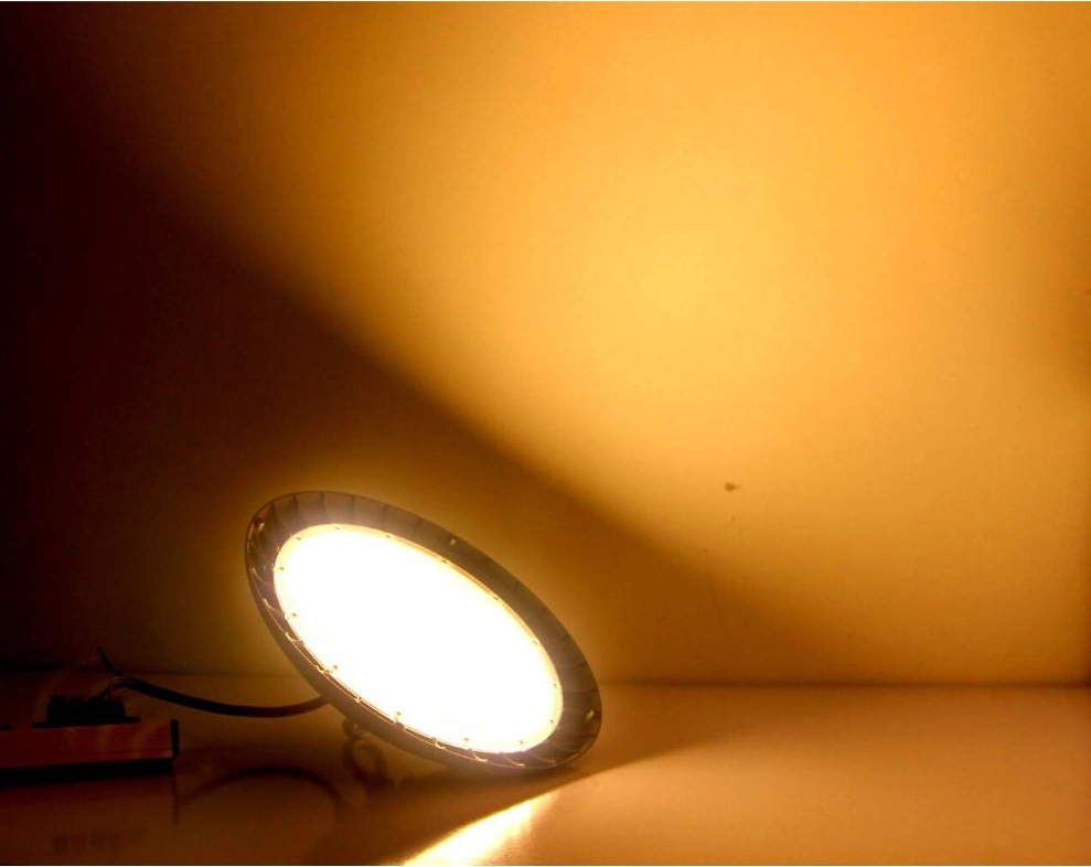 NSF Approved UFO LED High Bay Light  IP66 Easy Cleaning  60W 100W 150W 200W 1