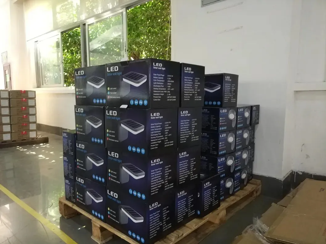 LED Magnetic Linear Light 20W 30W 4000K 6000K Dali Dim Waterproof Smart Sensor Plastic Hotel Ceiling Canteen Coffee Stock Cloth Store 17