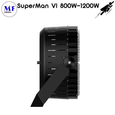 800W IP66 Stadium LED Flood Light Dustproof Waterproof High Protection IK10 20Deg 160LM/W 2700K-6000K For Tennis Course